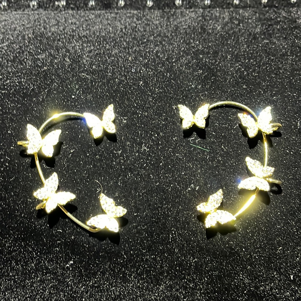 GOLD TONE BUTTERFLYS EAR CUFF CLIP WRAP